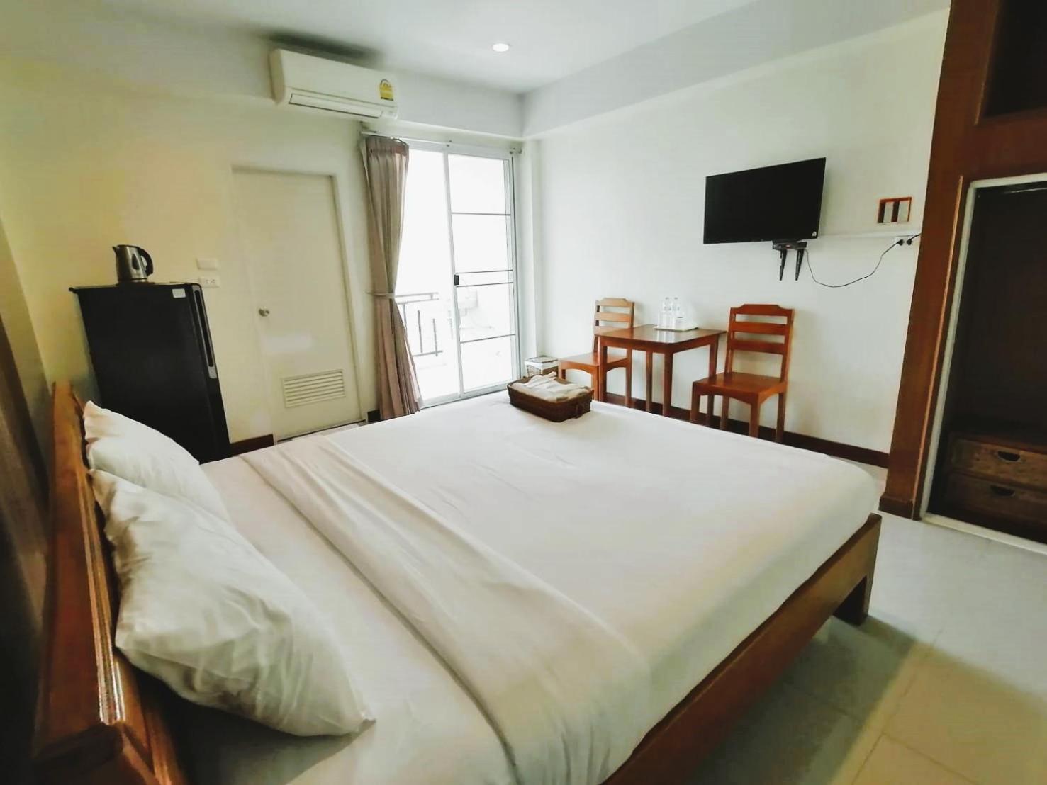 Grand Lopburi Hotel Luaran gambar