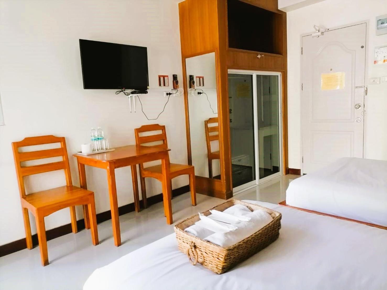Grand Lopburi Hotel Luaran gambar