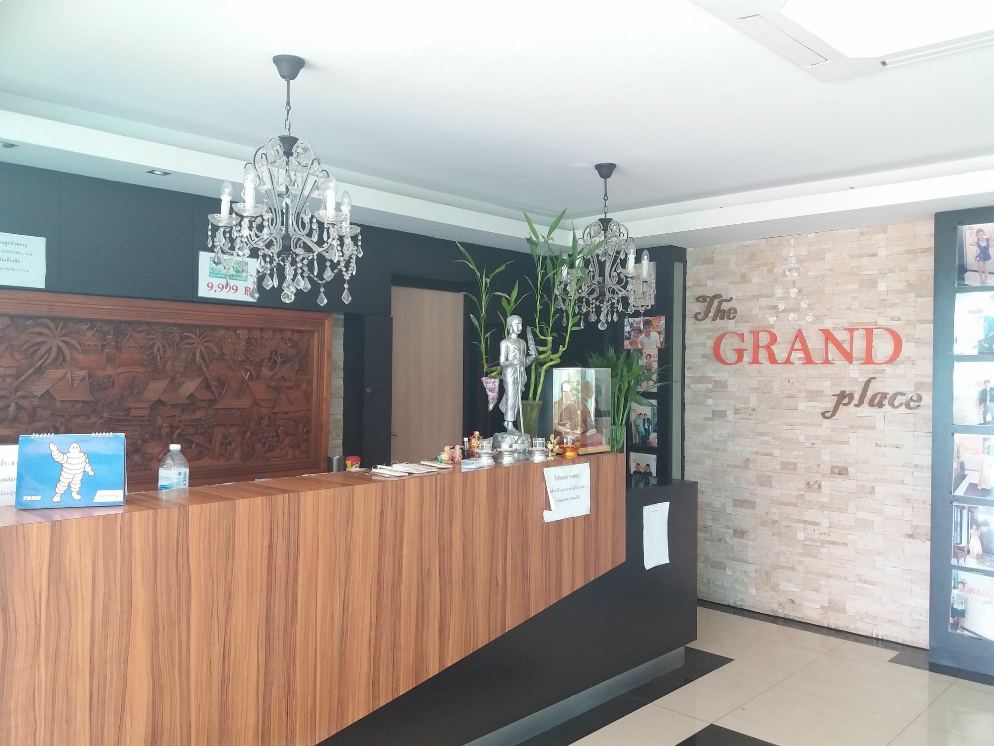 Grand Lopburi Hotel Luaran gambar